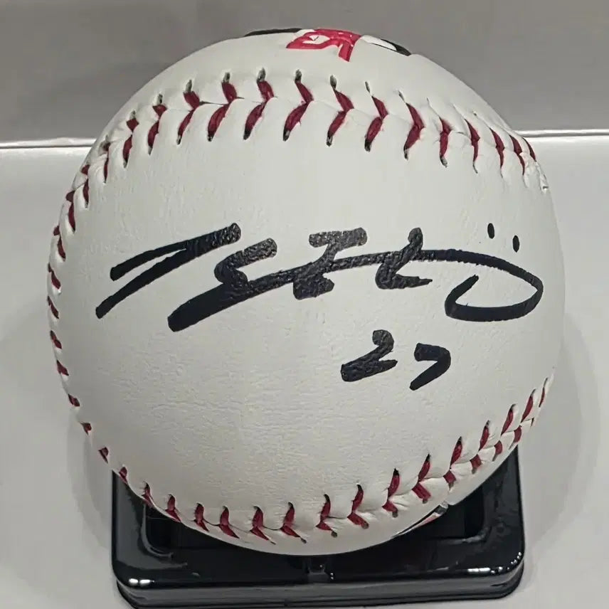[BUNJANG] Kim Ho-ryeong Kia Tigers Autographed Baseball / 김호령 기아 로고볼 싸인볼