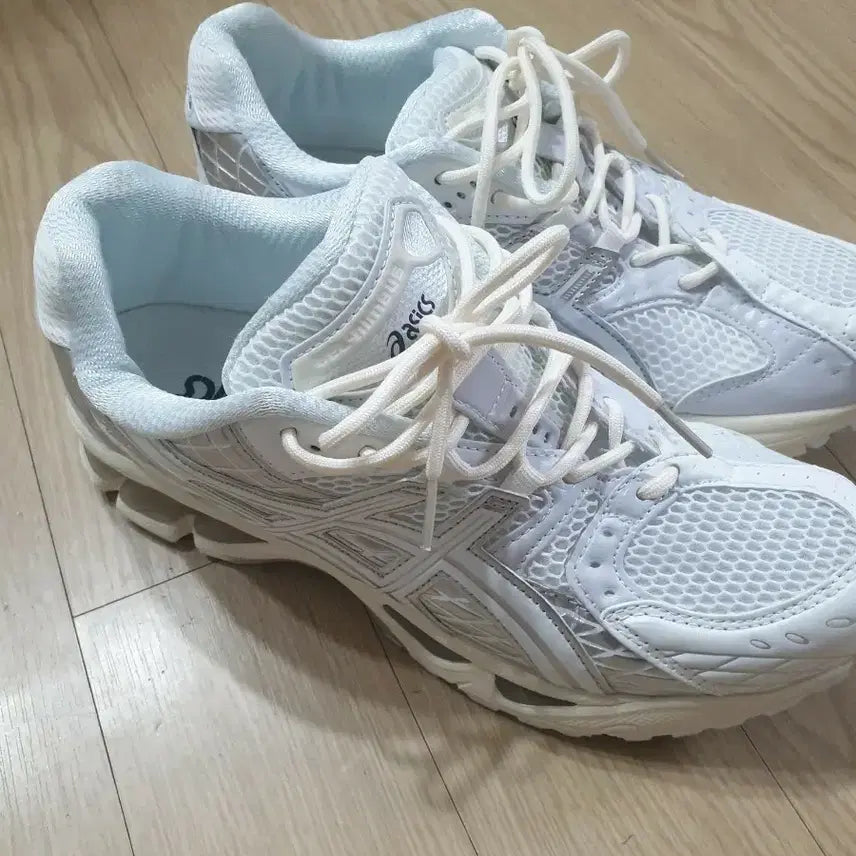 [BUNJANG] ASICS Gel-Nimbus 10.1 Pure White Silver Sneakers / 아식스 젤님버스 10.1 퓨어 화이트 실버 운동화