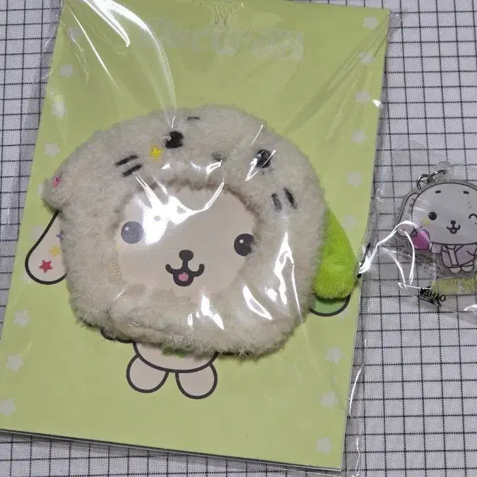 [BUNJANG] NCT WISH Rion Rion Hat Keychain + Wafer Acrylic Keychain Bundle Set / 엔시티 위시 룐룐 모자 키링 + 웨이퍼 아크릴 키링 일괄 양도