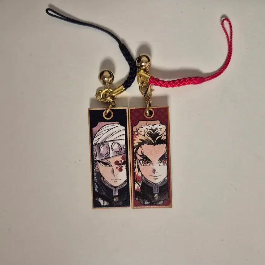 [BUNJANG] Demon Slayer Rengoku Tengen Wooden Strap Keychain Set / 귀멸의 칼날 귀칼 렌고쿠 텐겐 나무 스트랩 키링