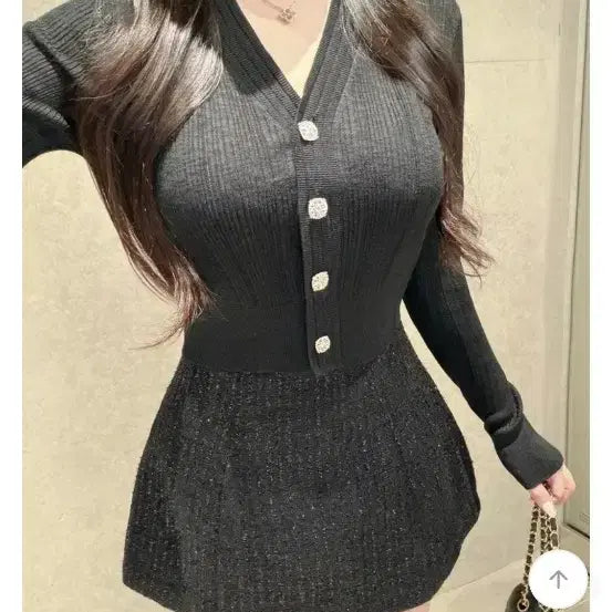 [BUNJANG] Imported Fine Stone Cubic V-Neck Long-Sleeve Knit Cardigan / 백화점퀄리티 수입 파인 스톤 가디건 보석 큐빅 브이넥 긴팔니트가디건