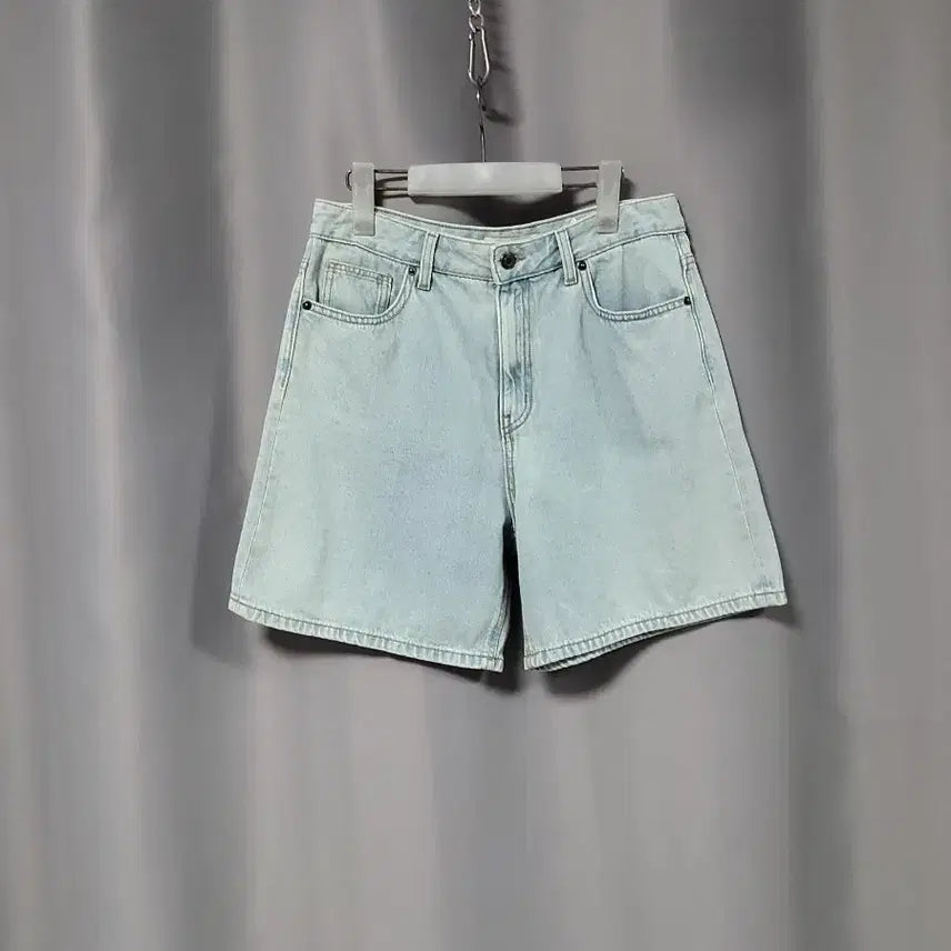 [BUNJANG] Light Wash Denim Shorts / 연청 데님 반바지