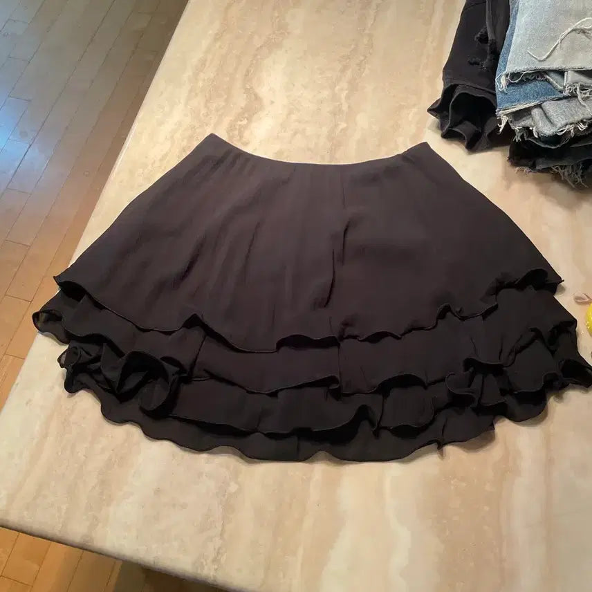 [BUNJANG] Y2K Ruffle Mini Skirt / 새상품 y2k 갸루 프릴 블랙 미니 스커트 캉캉 치마