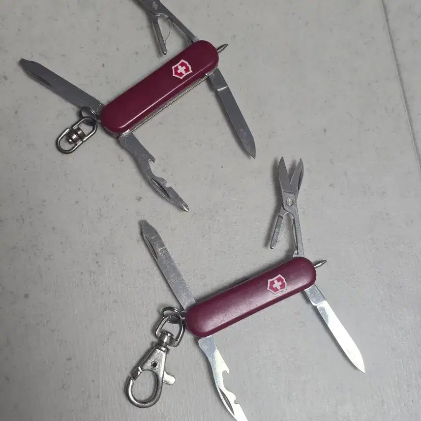 [BUNJANG] Victorinox MiniTool Pen with Light Function / 빅토리녹스 미니툴 볼펜과 라이트기능도 (배터리교체해야함) 1개 가격