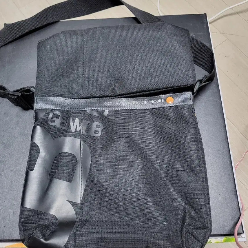 [BUNJANG] Gola Black Crossbody Bag / 골라 블랙 크로스백 상태최상