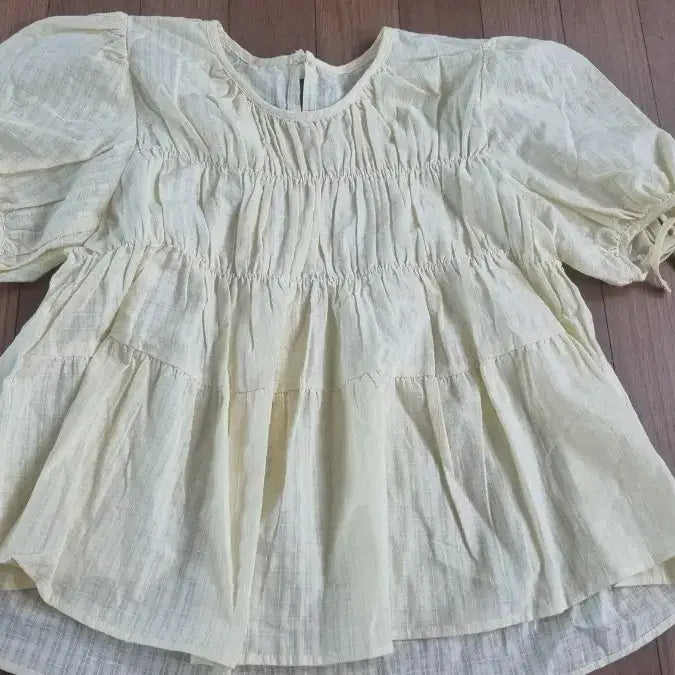 [BUNJANG] TILDAISHERING Shirring Blouse Size 38 / 틸아이다이셔링 블라우스38 새상품