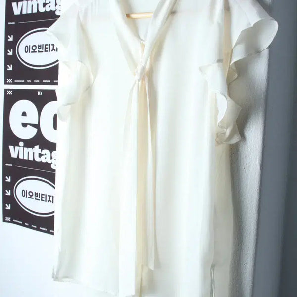 [BUNJANG] Zara Short Sleeve Collar T-Shirt Blouse Ivory / W(S) 자라 반팔 카라 티셔츠 셔츠 남방 블라우스 아이보리-H35496