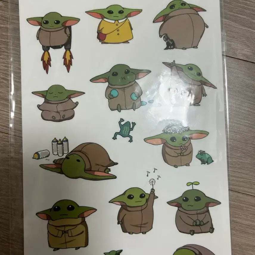 [BUNJANG] Mandalorian Grogu Sticker Set (2 Sheets) / 만달로리안 그로구 스티커 2매
