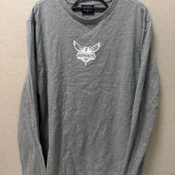 [BUNJANG] NBA Charlotte Hornets Long Sleeve T-Shirt XL / (남성복) NBA 샬럿 호네츠 긴팔티 XL
