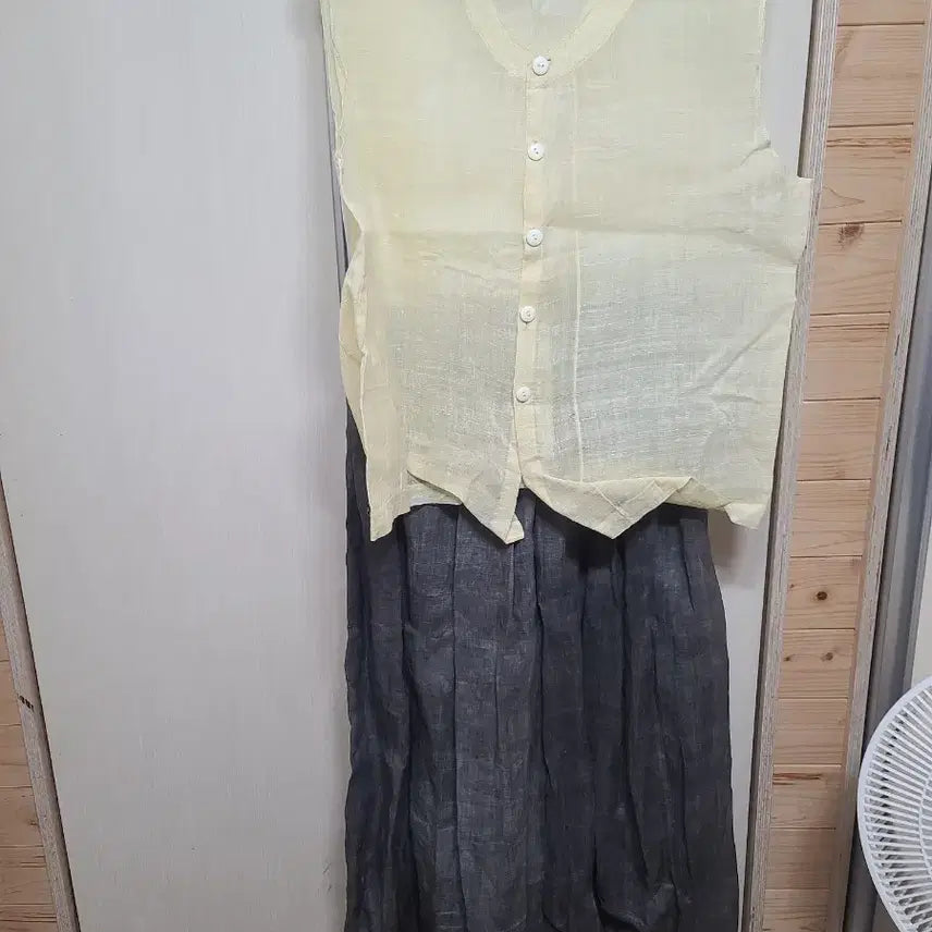 [BUNJANG] Korean Ramie Vest and Dark Brown Dress Set / 국산 모시  여성:연노랑 조끼 고동색원피스 세트