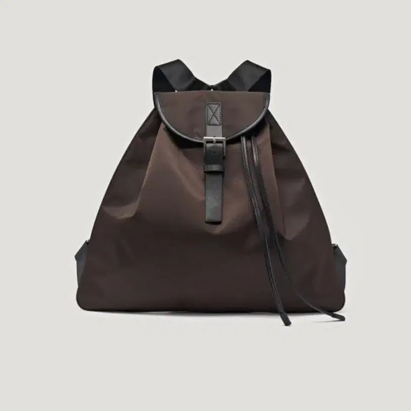 [BUNJANG] Parabang Nylon Triangle Backpack Brown / 파르벵 나일론 트라이앵글 백팩 브라운