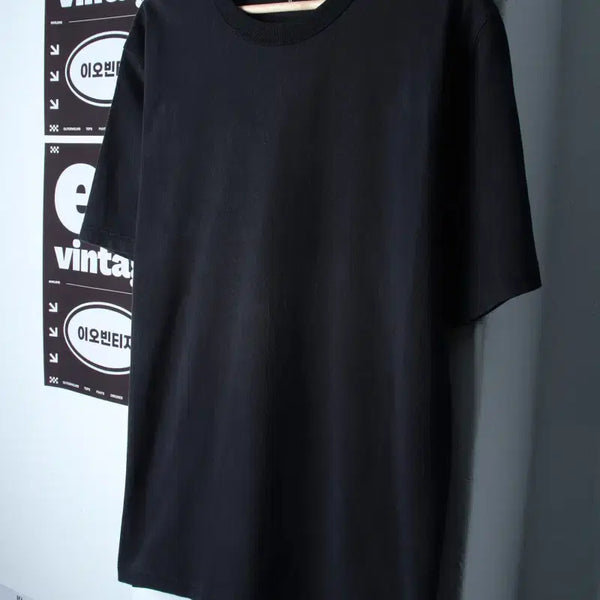 [BUNJANG] Uniqlo U-Line Plain Black T-Shirt (XL-2XL) / (XL-2XL) 유니클로 반팔 티셔츠 U라인 무지 블랙-H35442