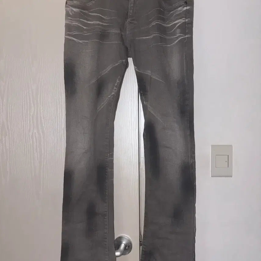 [BUNJANG] Tornado Mart Dark Washing Gray Flare Jeans / 토네이도 마트 다크 워싱 그레이 플레어진