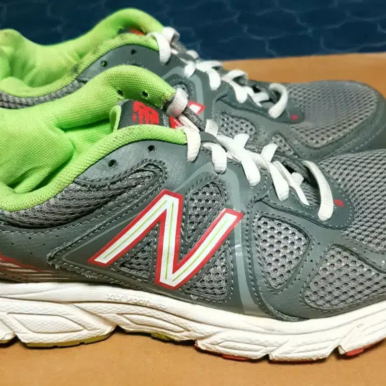 [BUNJANG] New Balance 480V4 Mesh Running Shoes Gray & Green / 뉴발란스 480V4 매쉬 런닝화 그레이&그린 (240)
