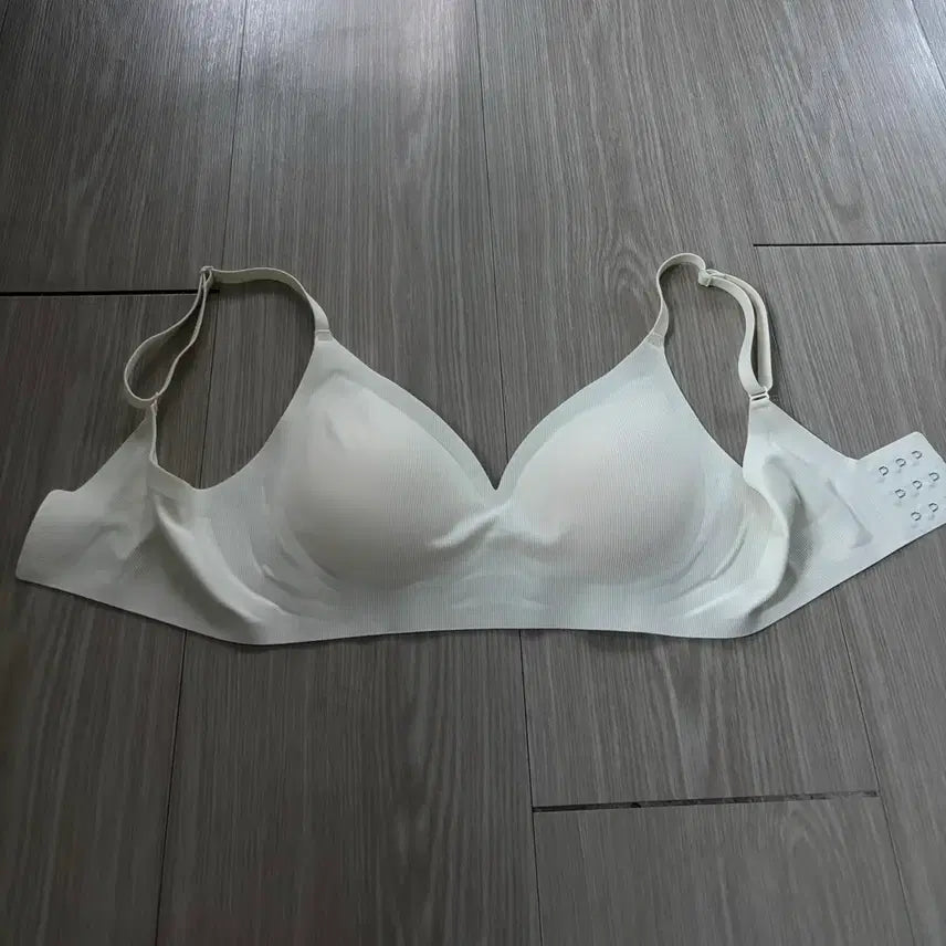[BUNJANG] Berrysh Cool Fit Bra Volume Fit Plus Ivory XS / 베리시 쿨핏 브라 볼륨핏 플러스 plus 아이보리 xs