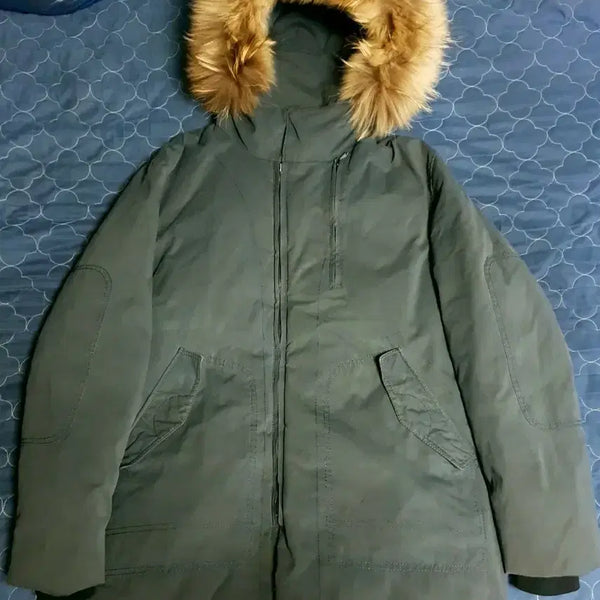 [BUNJANG] Time Homme Goose Down Raccoon Fur Patch M65 Field Jacket Khaki Grey (L) / 타임옴므 구스다운 라쿤퍼 암패치 M65 야상 패딩 카키그레이 (L)