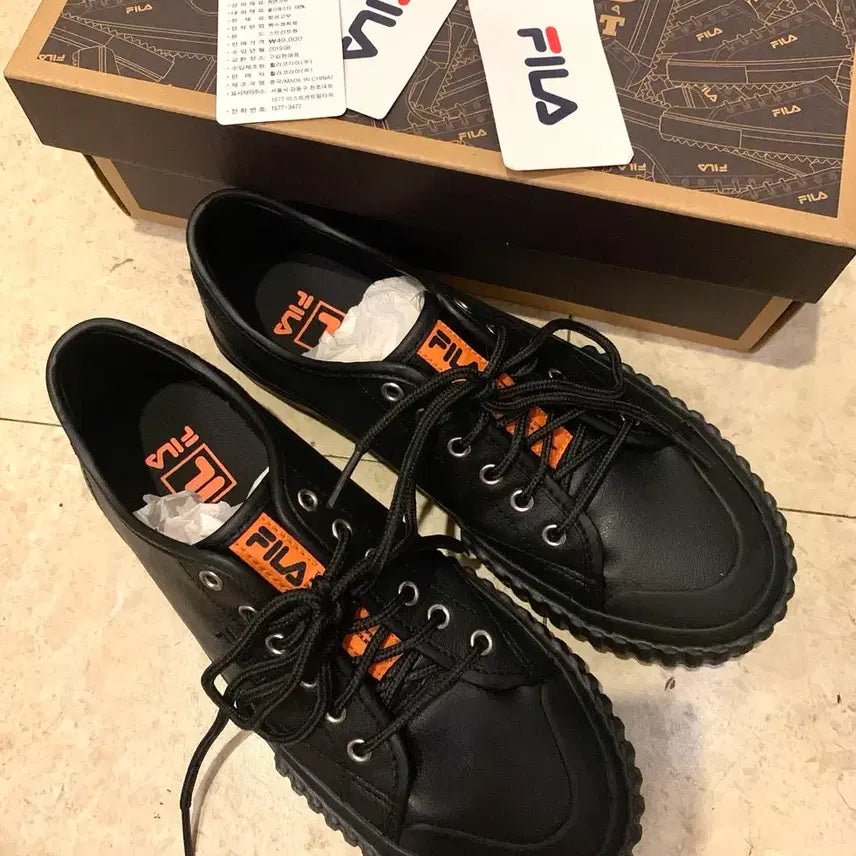[BUNJANG] Fila Classic Kicks T LX Sneakers (250mm) / 풀박스 새상품 휠라250 클래식 스니커즈 단화 남녀공용