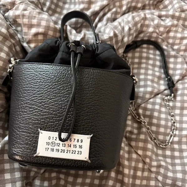 [BUNJANG] Maison Margiela Black Leather 5AC Bucket Bag / 메종 마르지엘라의 블랙 레더 5AC 버킷백 번개케어 검수완
