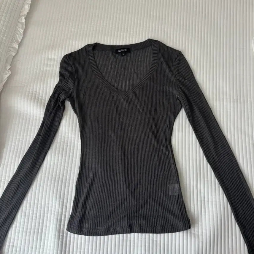 [BUNJANG] Charcoal See-Through Long Sleeve V-Neck Top / 차콜 시스루 롱슬리브