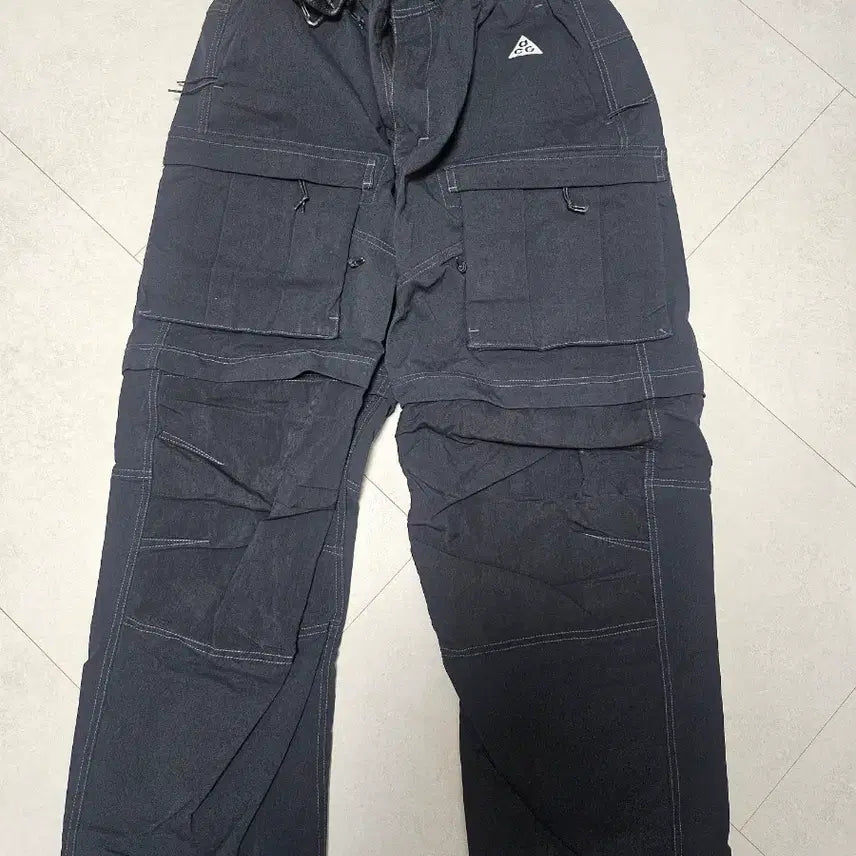 [BUNJANG] Nike ACG Smith Summit Cargo Pants Black Summit White / 나이키 ACG 스미스 서밋 카고 팬츠 블랙 서밋 화이트 - US/EU