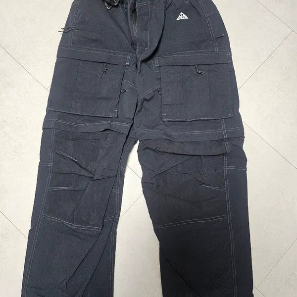 [BUNJANG] Nike ACG Smith Summit Cargo Pants Black Summit White / 나이키 ACG 스미스 서밋 카고 팬츠 블랙 서밋 화이트 - US/EU