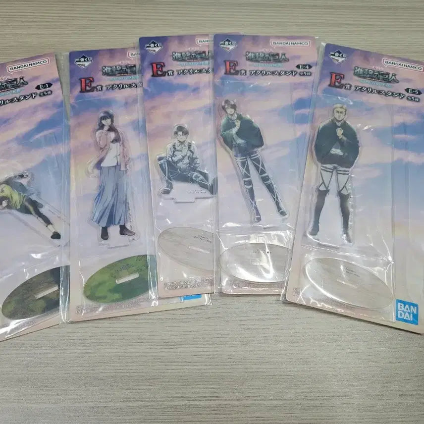 [BUNJANG] Attack on Titan Ichiban Kuji E Prize Acrylic Stand Full Set / 진격의거인 제일복권 e상 아크릴스탠드 풀세트