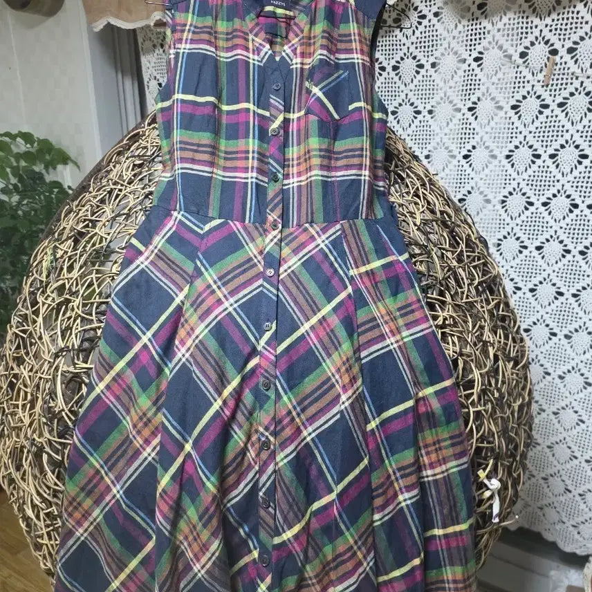 [BUNJANG] HAZZYS Sleeveless Checkered Midi Dress / HAZZYS 체크 민소매 원피스