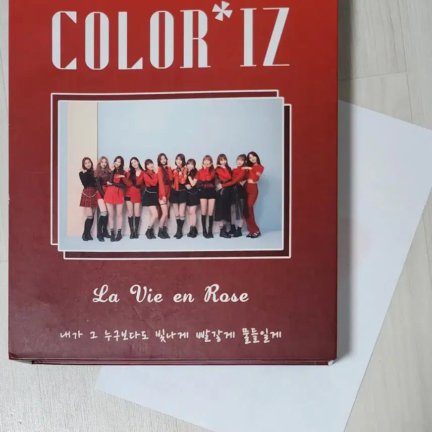 [BUNJANG] IZ*ONE Official Goods Binder Book A4 Size Magnetic Type / 아이즈원(IZ*ONE) 공식 굿즈 바인더북 |A4사이즈 자석형