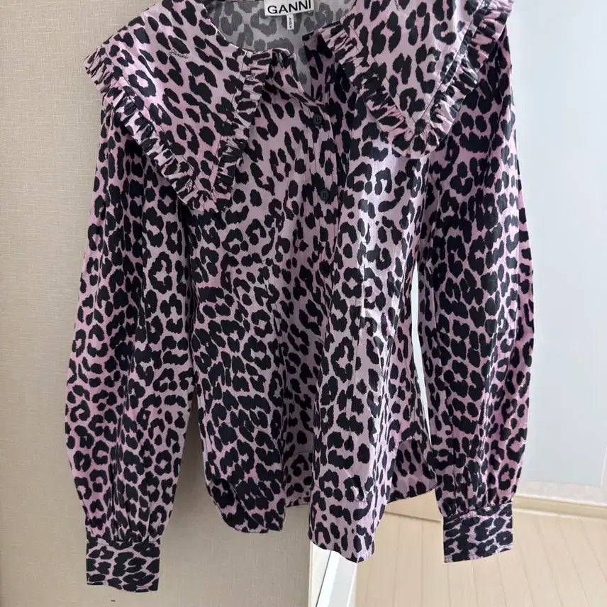 [BUNJANG] GANNI Leopard Print Blouse / 가니 호피 블라우스