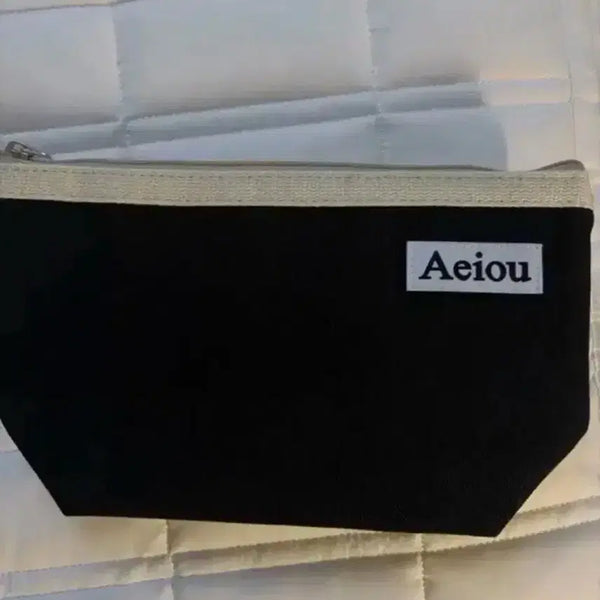[BUNJANG] Aeiou Pouch L Size / 아에이오우 Aeiou 파우치