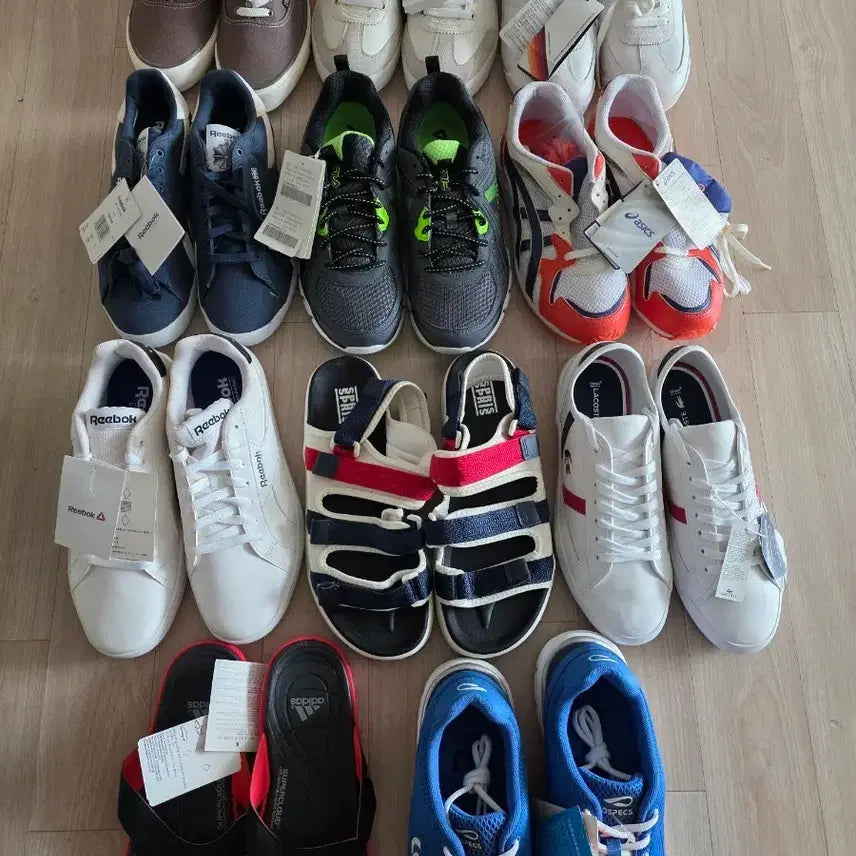[BUNJANG] Assorted Athletic Shoes Bundle / fila 운동화 / 리복 / 아식스 / 나이키 / 아디다스 / 라코스테 신발