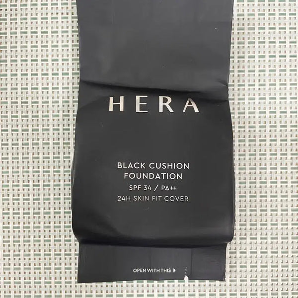 [BUNJANG] Hera Black Cushion SPF 30 PA++ Refill 23N1 Beige / (새상품) 신형 헤라 블랙쿠션 23N1 베이지 리필