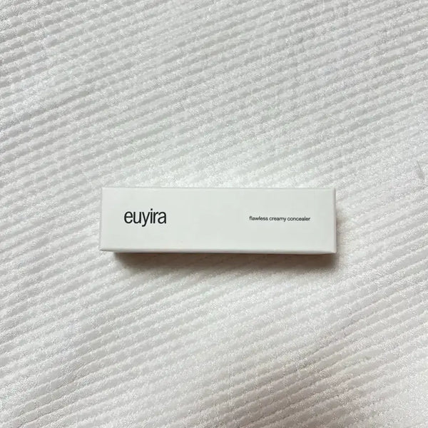 [BUNJANG] YURIA Florist Concealer #Light 01 Sealed / [미개봉 새상품] 유이라 플로리스 컨실러 #라이트 01 (정가 2만원
