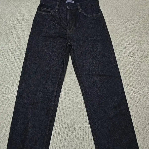 [BUNJANG] JW Anderson x Uniqlo Collaboration Jeans (Size 30) / [30 사이즈] JW 앤더슨 x 유니클로 콜라보 청바지