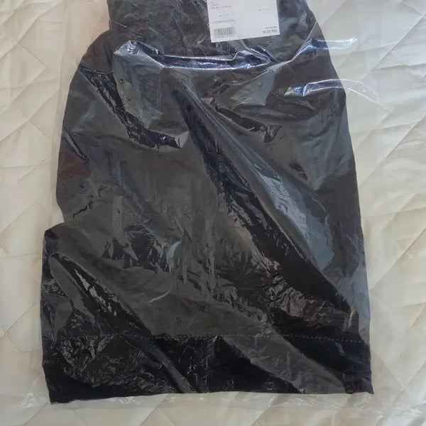 [BUNJANG] Uniqlo Swim Active Shorts Black L Size / 유니클로 스윔 액티브 쇼트 팬츠 블랙 색상 L 사이즈