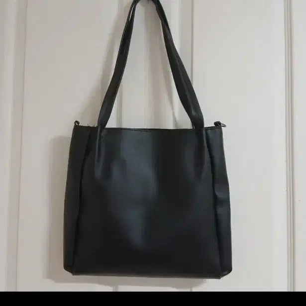[BUNJANG] Women's Black Shoulder Bag (Tote Bag) / 여성가방숄더백(토트백)