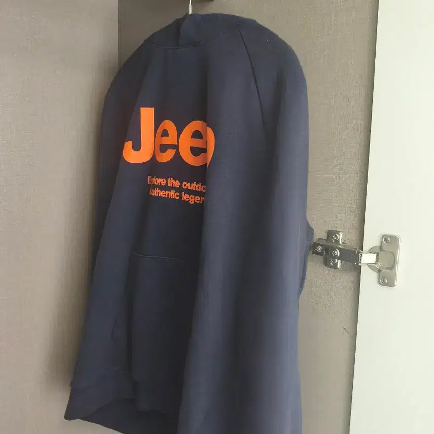 [BUNJANG] JEEP Orange Logo Black Hoodie / JEEP 주황 로고 블랙 후드티 팝니다