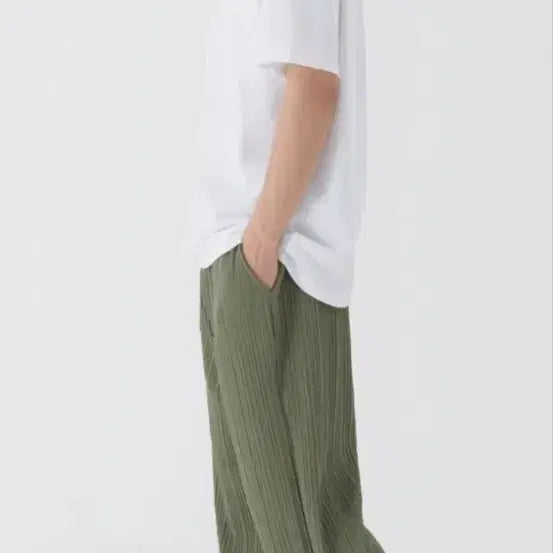 [BUNJANG] La Fiel Store Pleats Wide Pants Khaki L / 라퍼지 스토어 플리츠 와이드 팬츠 (카키) L(32)