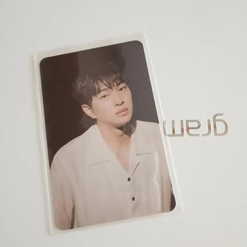[BUNJANG] SHINee 2022 Season's Greetings Onew Hottracks POB Photocard / 샤이니 2022시그 핫트랙스 온유 특전포카