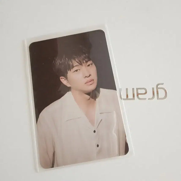 [BUNJANG] SHINee 2022 Season's Greetings Onew Hottracks POB Photocard / 샤이니 2022시그 핫트랙스 온유 특전포카