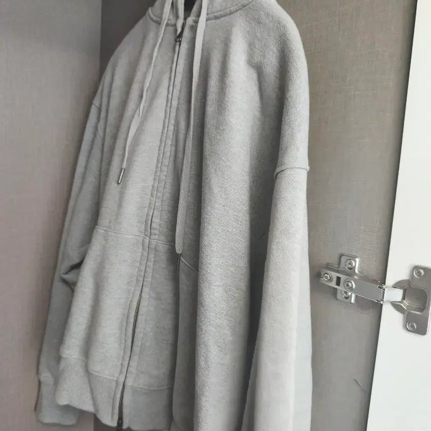 [BUNJANG] Topi Grey Hooded Zip-Up Jacket M Size / 토피 그레이 후드 집업 팝니다