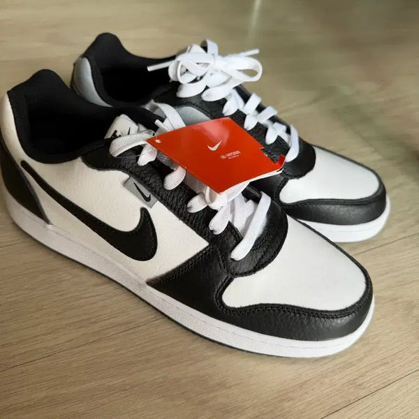 [BUNJANG] Nike Ebernon Low Premium Black/White Men's Shoes Size 270 / 나이키 에버논 로우 프리미엄 블랙/화이트 새상품 270