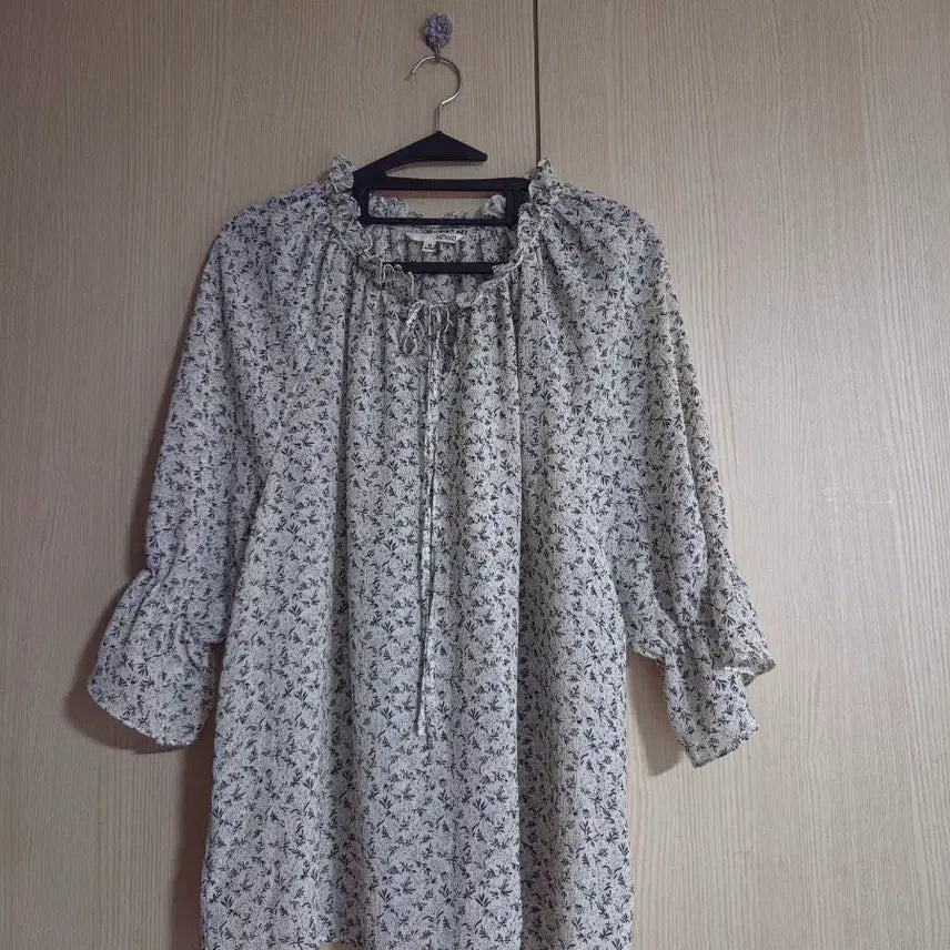 [BUNJANG] Mixxo Women's 3/4 Sleeve Blouse (Size M-L) / (새옷수준) 미쏘 여자 7부소매 블라우스 66~77사이즈