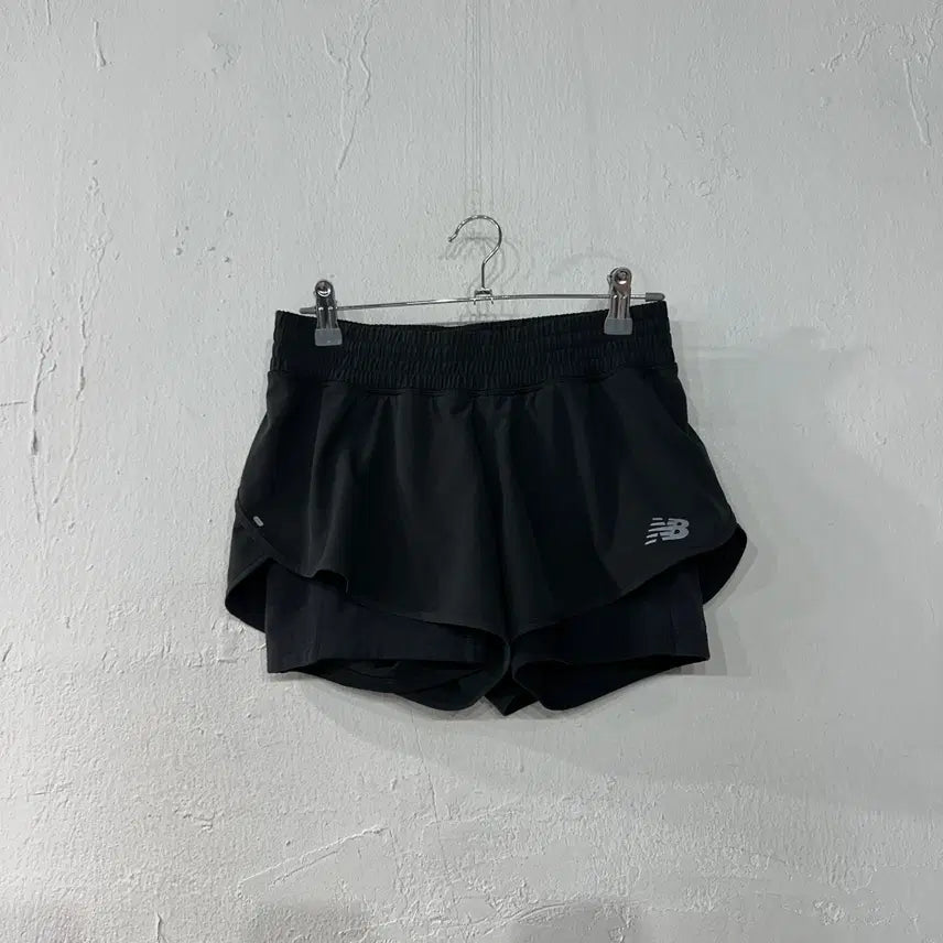 [BUNJANG] New Balance Women's Running Shorts - Size S / 뉴발란스 러닝 숏팬츠 여성S