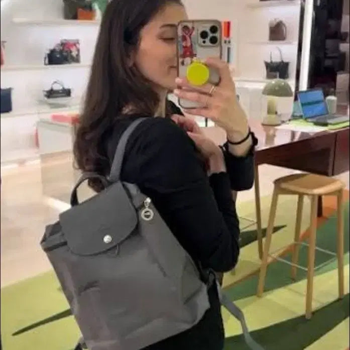 [BUNJANG] Longchamp Le Pliage Backpack Grey M with Inner Bag and Sanrio Keyring / 새상품 롱샴 르플리아쥬 백팩 그레이M+이너백+산리오키링(남여공용)