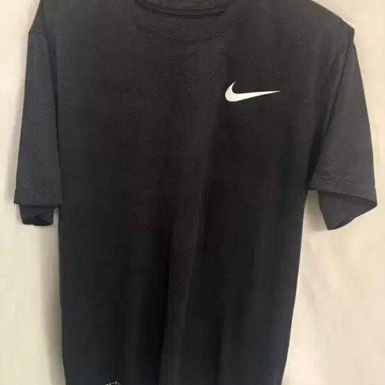 [BUNJANG] Nike Dri-FIT Mesh Short Sleeve T-Shirt Black / 나이키 드라이핏 메쉬 기능성 반팔 티셔츠 블랙 L