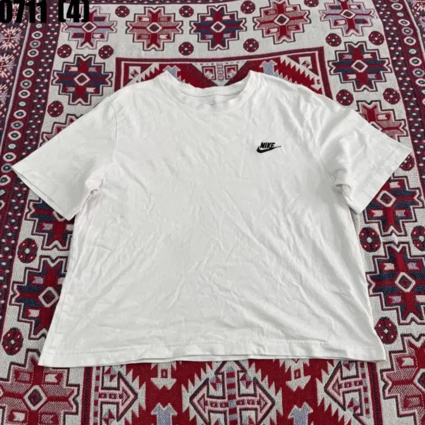[BUNJANG] Nike Short-Sleeve T-Shirt White / 나이키 반팔 티셔츠 화이트 0711