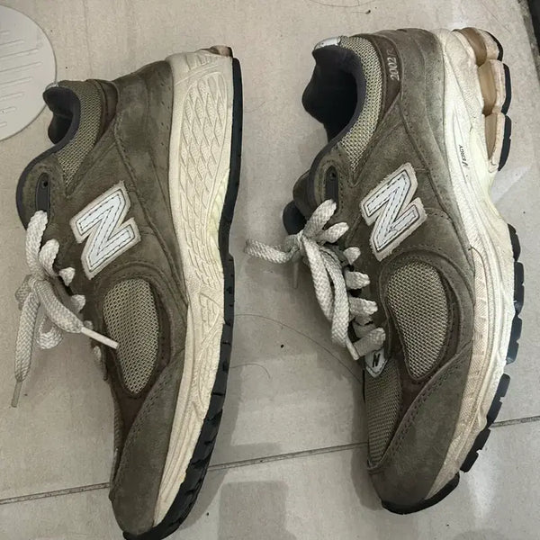 [BUNJANG] New Balance 2002R Special Vintage Khaki / 뉴발란스 2002R 스페셜 빈티지 카키 225