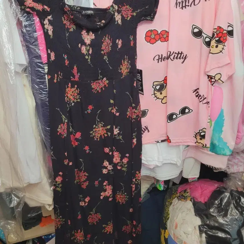 [BUNJANG] EXPRESS Floral Off-Shoulder Maxi Dress - Size S / EXPRESS 플로럴 오프숄더 원피스 S