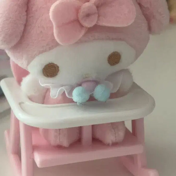 [BUNJANG] Sanrio My Melody Wobbly Baby Chair Mascot Doll Keychain / 산리오 마이멜로디 흔들흔들 베이비체어 마스코트 인형 키링 아기 마멜 베이비
